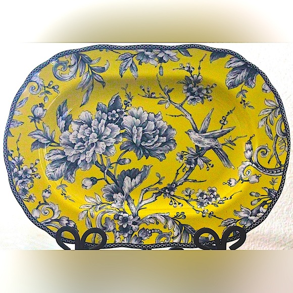 222 FIFTH ADELAIDE YELLOW PLATTER PORCELAIN NEW 14 INCH NEW - Picture 3 of 6